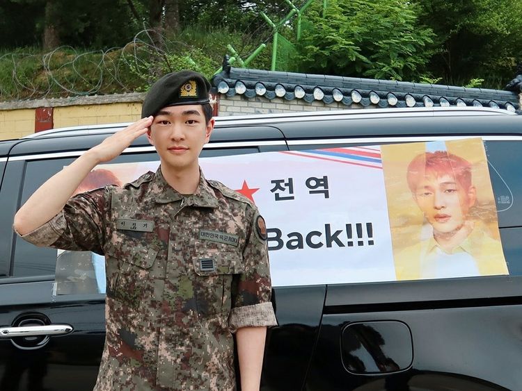 SHINee’s Onew Returns To Public Life After Military Service