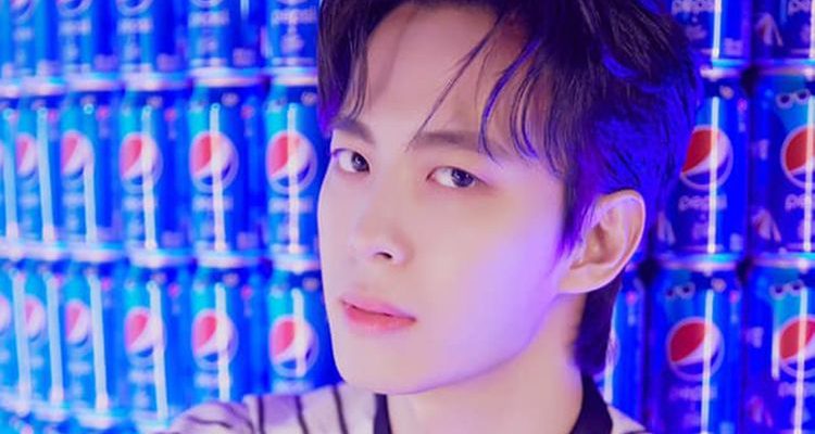 VIXX’s Hongbin Quits K-Pop Group Following Controversy