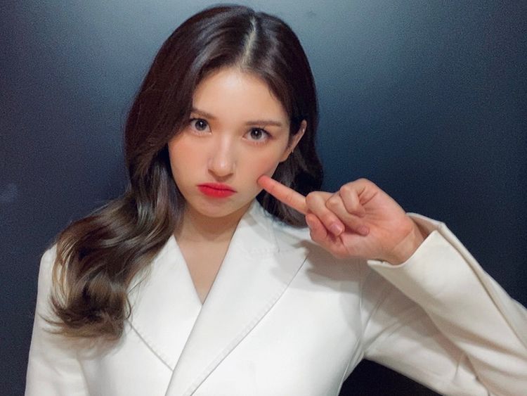 Somi Stages A Comeback With ‘What You Waiting For’